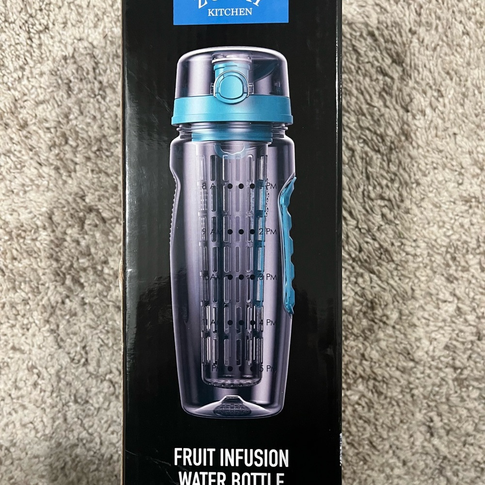 Zulay Kitchen Fruit Infusion Water Bottle